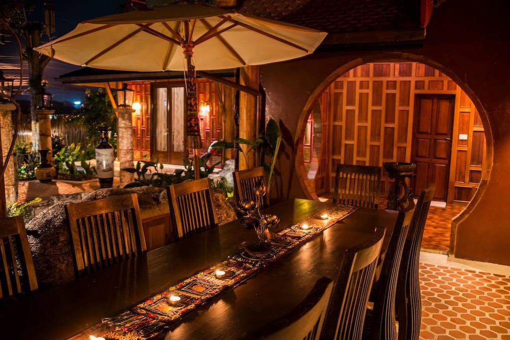Leela House HHQ Exterior foto