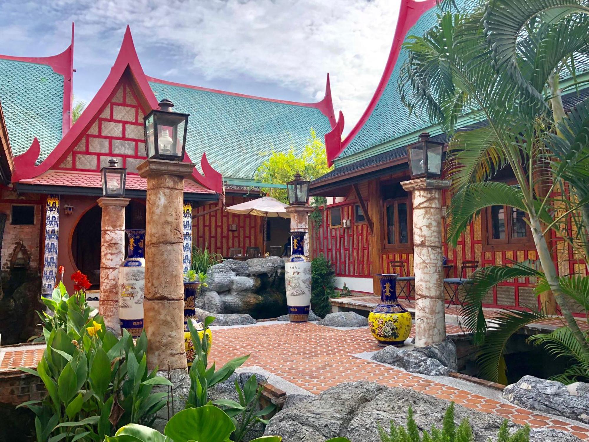 Leela House HHQ Exterior foto